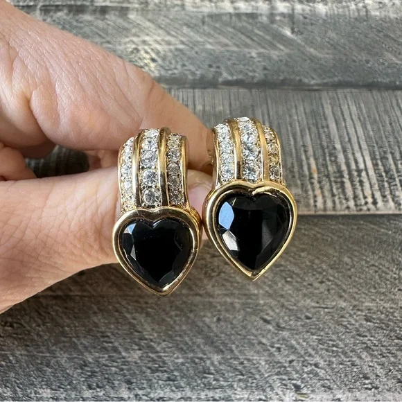 Vintage Nina Ricci Crystal & Heart Earrings - Picture 3 of 7